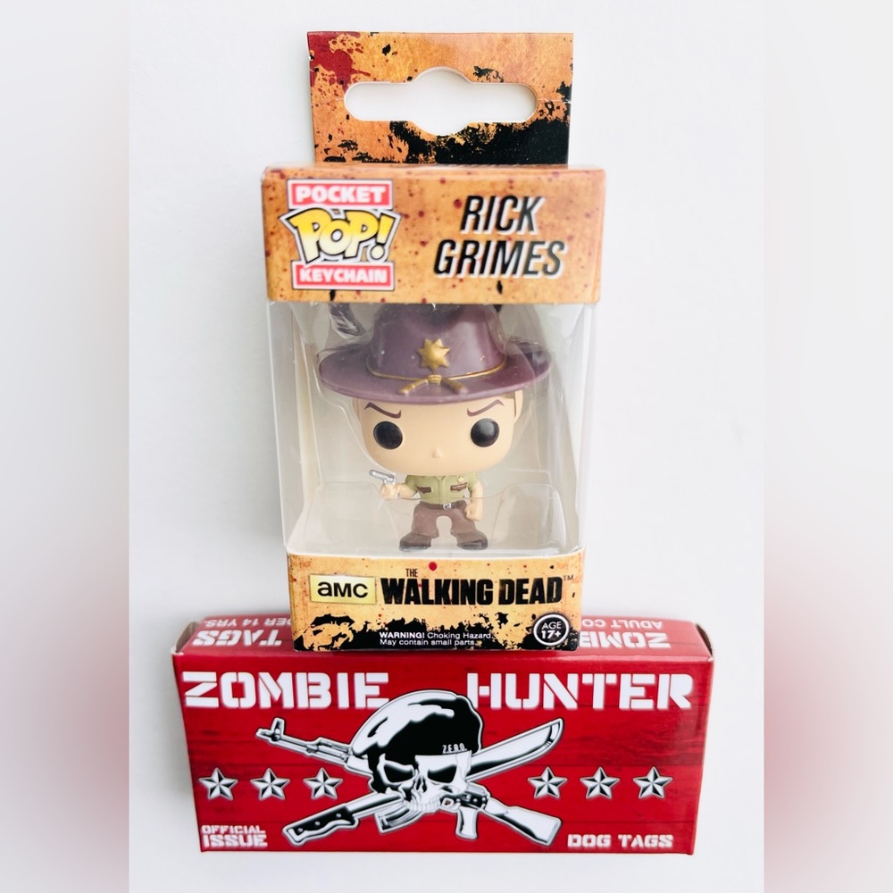 Zombie Hunter Dog Tags Funko Pop Key Chain Rick Grimes Walking Dead - NEW